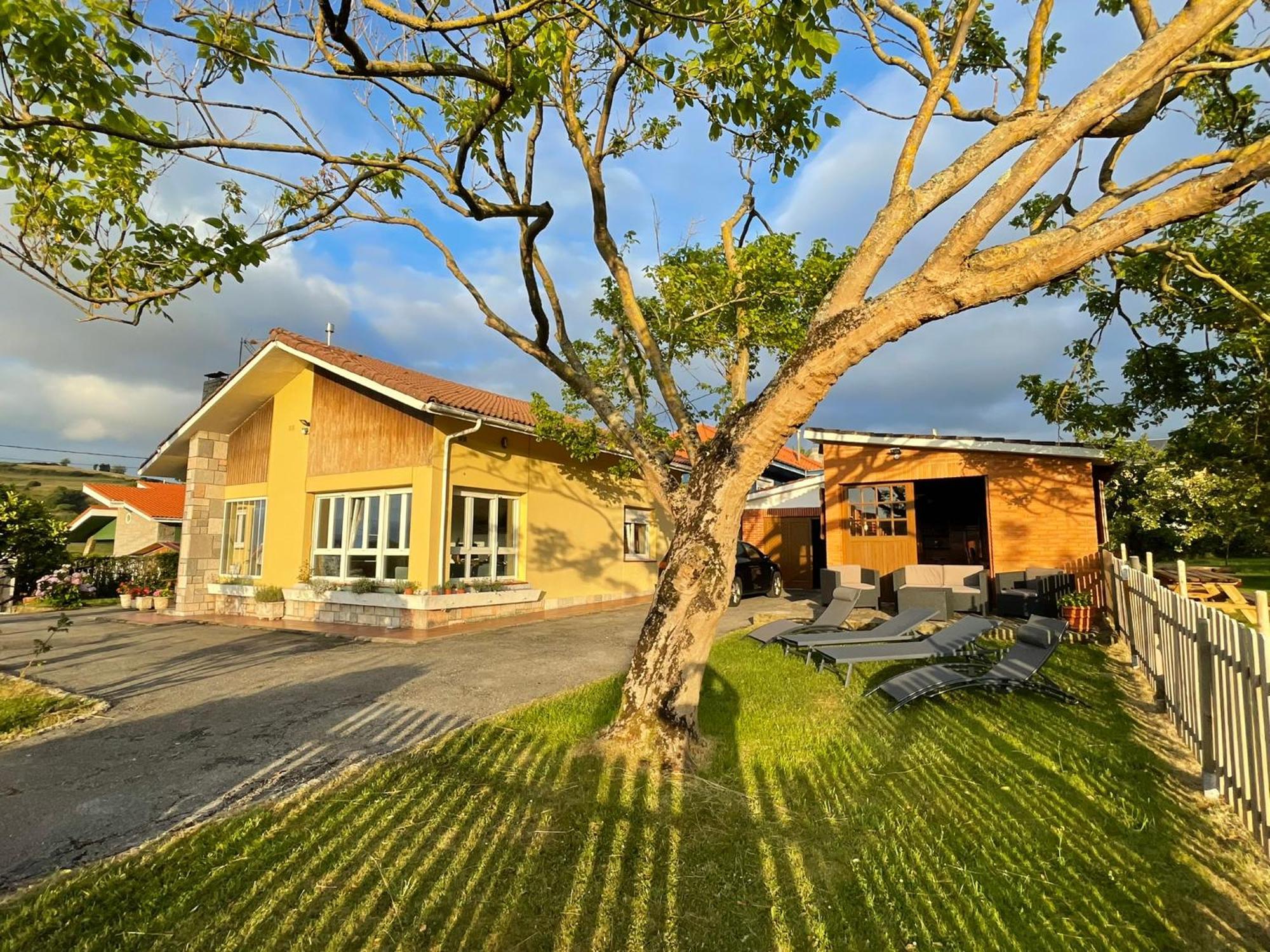 Villa La Palmera Y El Mar Naveces Exterior foto